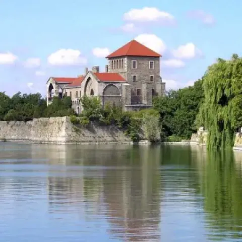 sightseeing-hungary